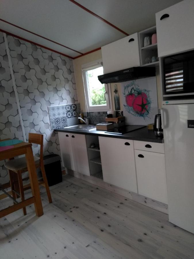Arrest Le Haut Village Chambre D'Hotes Mobi-Loft Cosy Sauna ,Douche ,Chromotherapie المظهر الخارجي الصورة