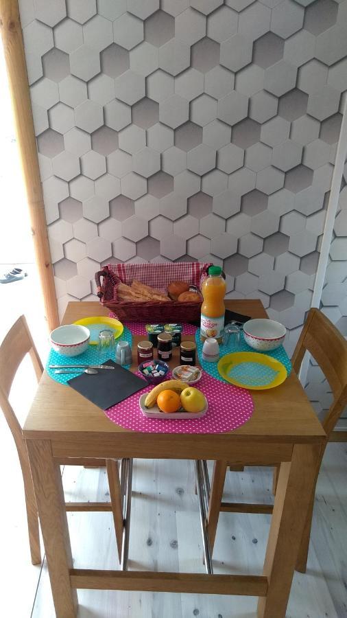 Arrest Le Haut Village Chambre D'Hotes Mobi-Loft Cosy Sauna ,Douche ,Chromotherapie المظهر الخارجي الصورة